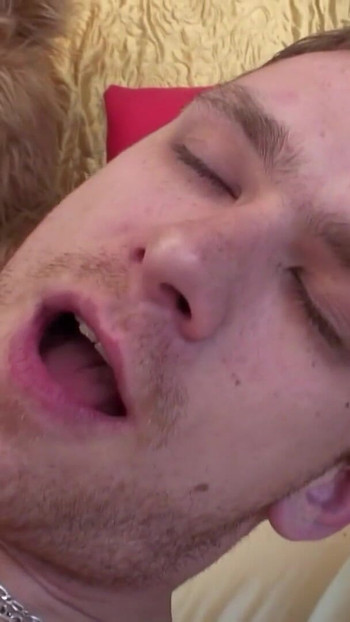 Must-see moment from "Ataquei o meu namorado com cinta no cuzinho video amador"