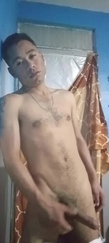 DISCREET AND VERY HOT MEXICAN MORRITO