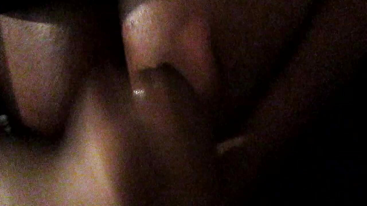 Titty Fuck με χύσιμο