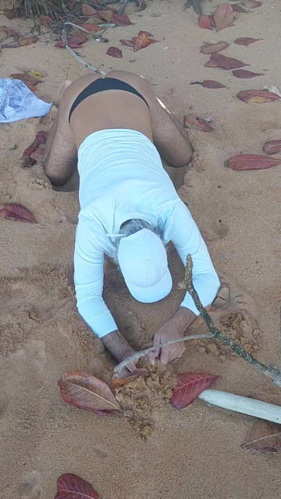 Ladysilva on the beach hot ass