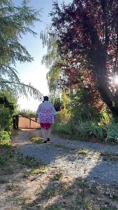 Dressed in a little fuchsia nightgown for a morning