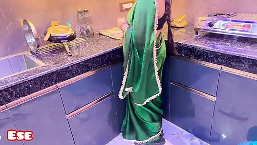 Tante WURDE von hinten gefickt.......