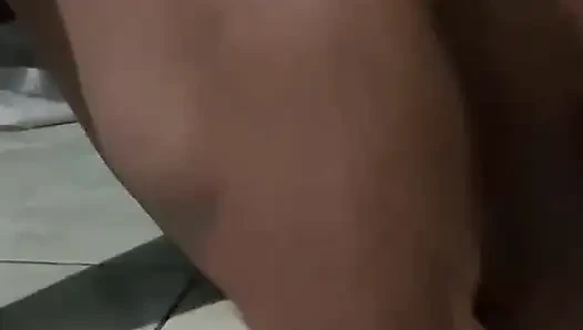 Fışkırtmalı güzel Hintli kız