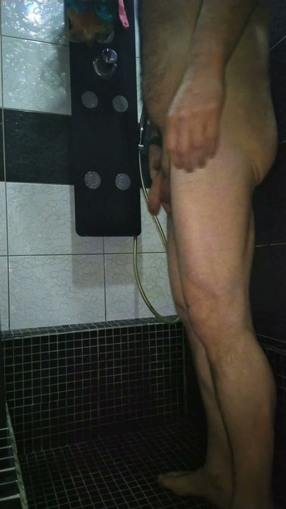 Daddy Showering