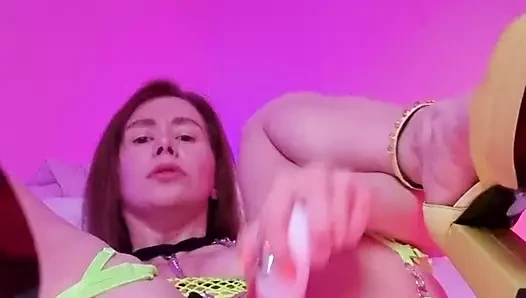 New Toy Made Her Lustful Pussy Squirt
