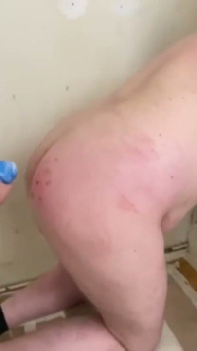 Pegging français - Mob Lair : Humiliation extrême, facesitting et pegging hardcore | Clip 1