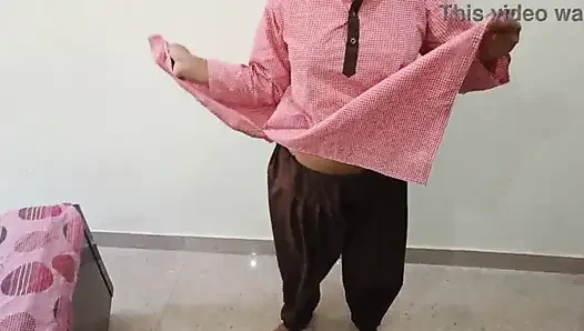 Hintli desi Bengalli öğrenci öğretmenle sikişiyor