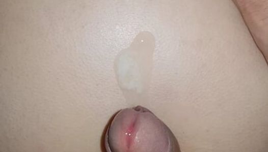Je branle ma bite dans son trou du cul