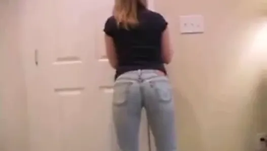 milf in levi's gets laid