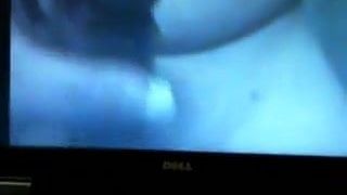 Penafian orgasme semasa menonton mengusik dan penafian