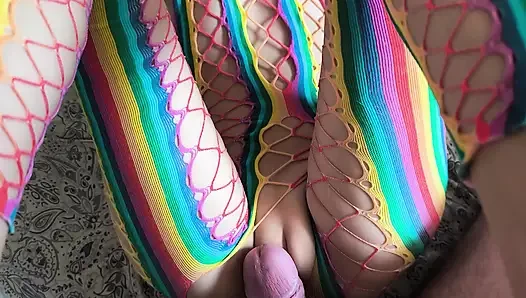 Stiefschweste in sexy kostüm gekleidet und ich necke ihre muschi