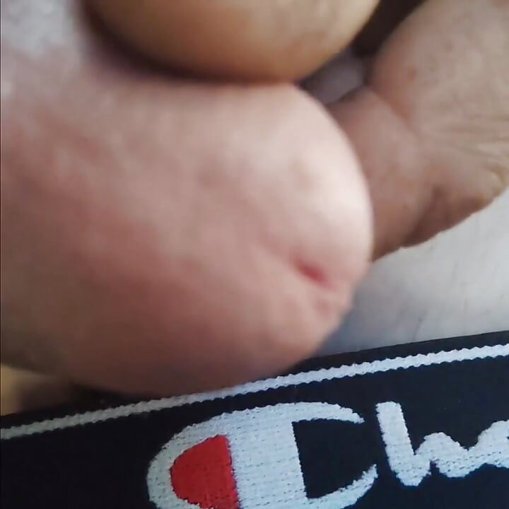Pišanje na kurac
