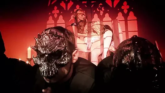 Group sex with Diana Gold and Cindy Behr are horny and get