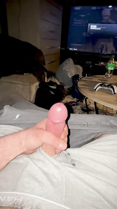 Beautiful cock twink jerking slowly to completion