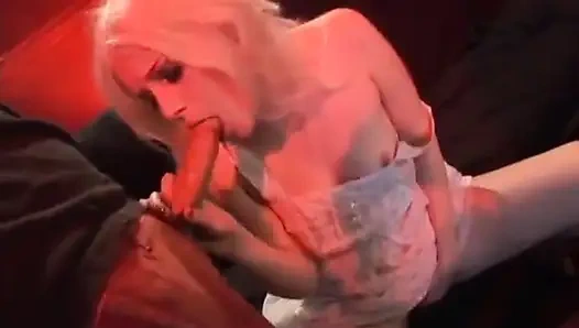 Skinn Kandi: charlotte stokely'nin yer aldığı sahne 2