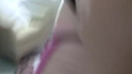 Ejaculare în colanți mov