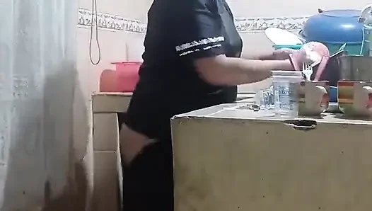Meksikalı kadın mutfakta anal seks yapıyor, acele et patronum her an gelebilir. Mexico City