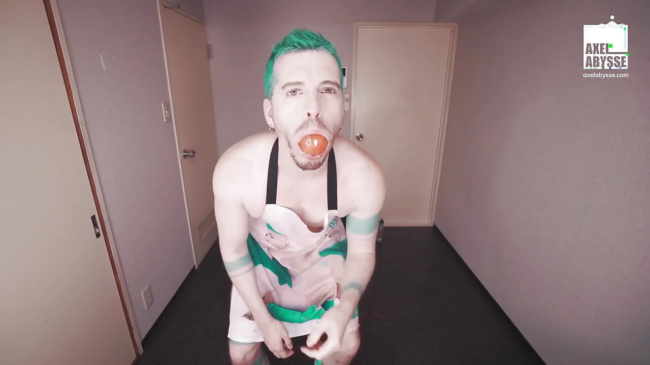 Deviant Jock Axel Abysse Stuffs Huge Amount Of Food In His Prolapsed Asshole