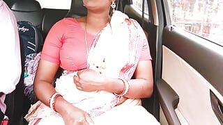 Telugu pokojówka uprawia seks w samochodzie na leśnej drodze z telugu brudną rozmową.