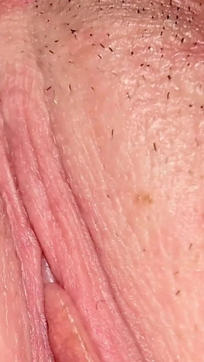 Close-up, masturbating my little clitoris. | Clip 1