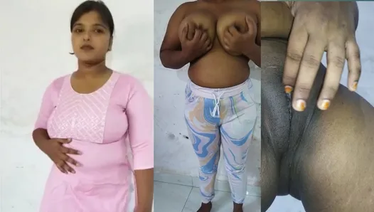 Indian Girl Sofia Ne Apni Choot Me Ungli Daal Kar Liya Chudai Ka Maza