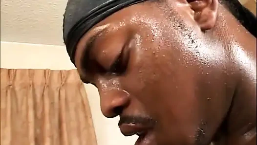 Schwarze behaarte muschi fickt, masturbierender dildo penetriert (kompletter original-film.)