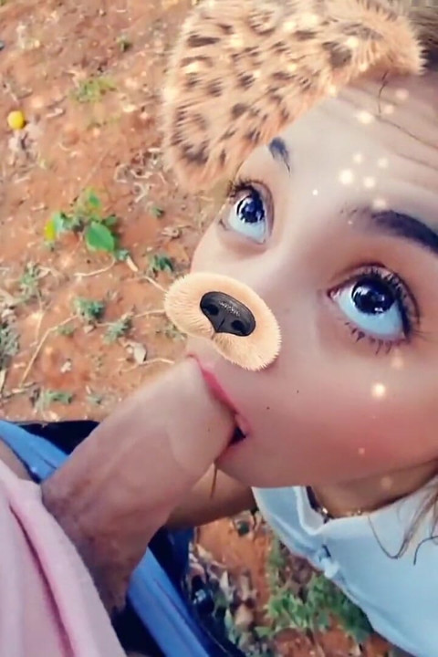 Loira Latina Chupando Pau