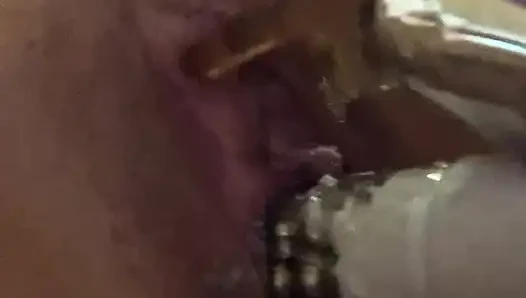 Amateur geile AMATEUR-MILF spielt mit sich selbst und kommt hart