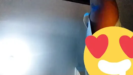 Ellerimi seviyorsun, değil mi?