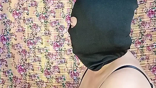 Geile desi-indische MILf nimmt einen halsfick und nimmt anal wie ein profi