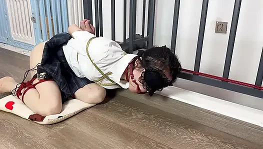 Yumeng cezası diz çökerken + elektrik şoku + orgazm