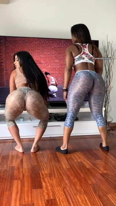 Gostosa Leggings 83