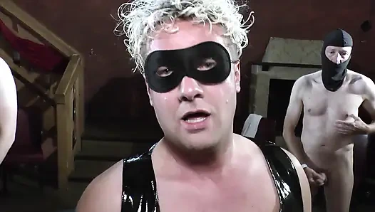 Шлюшки с полным обслуживанием! Sunny Sun