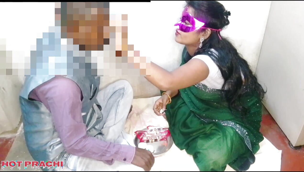 Cadou de Raksha Bandhan pentru dop anal, frate vitreg, fută-mă, video xxx cu soră vitregă indiană din sat