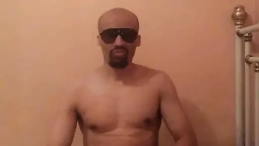 Sakin, özgüvenli ve kolay yeni duyumlar keşfetme