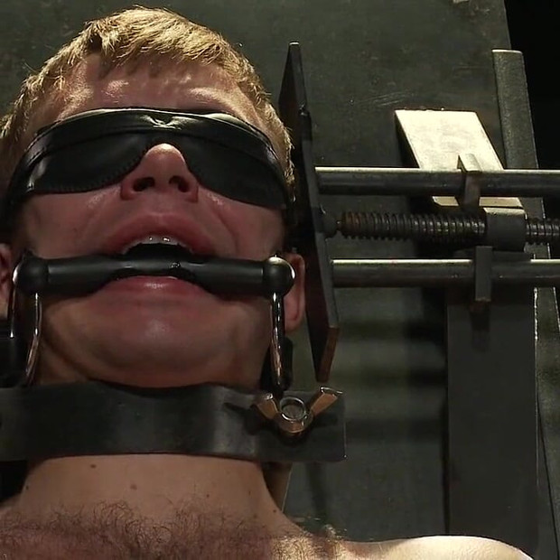 Bar bondage hookup 2