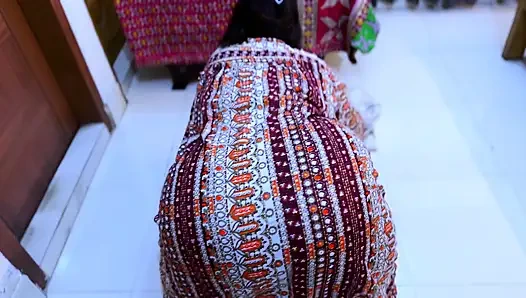Beautiful Egypt Hot Stepmom Stuck Inside Table Now She Want Rough Anal From Me!
