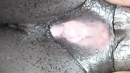 Ibu tiri pamer toket aduhai dan memek beceknya