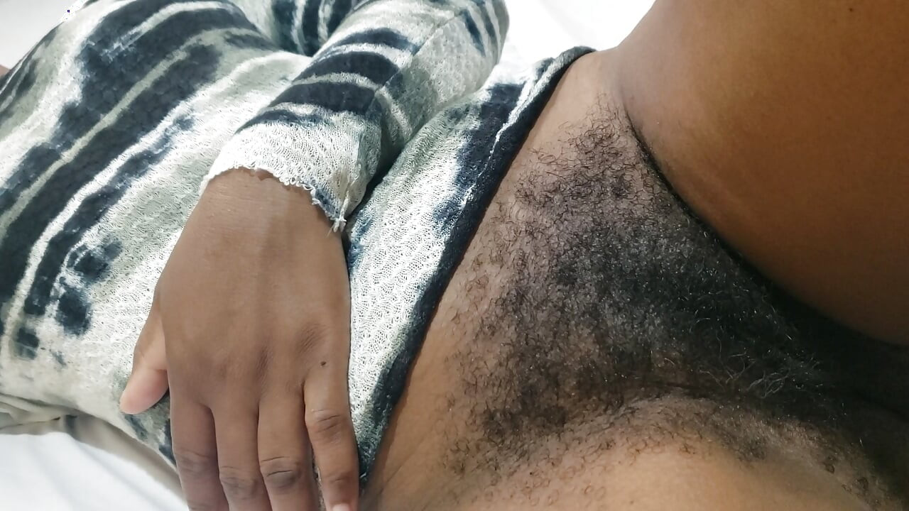 Mergulhe em um mundo de sexo caseiro sem filtros onde paixão madura não sabe absolutamente nenhum limite