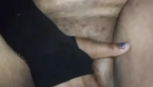 Моя киска дези лижет мою горячую киску Хво как моя черная киска дези нравится и комментировать, следую за мной, Расскажи мне как нравится моя киска