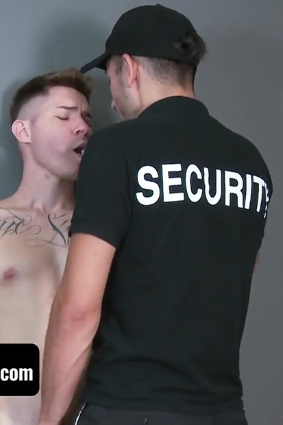 Suspected in Stealing Zak Bishop Fucked Hard by Officer