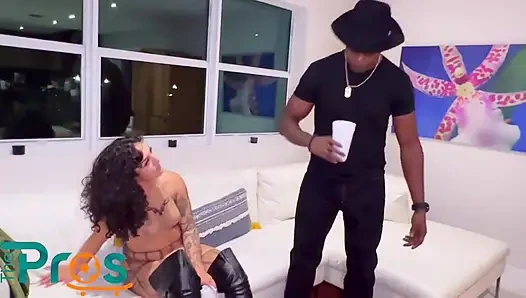 The Pros S2e04: Revenge of the Boyfriend