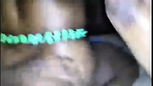 die ehefrau meines besten freundes fickt mich heiß. Wenn mein freund nicht da ist.