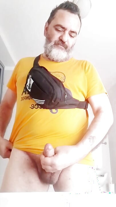Cumshot in the cemetery toilet.🤦