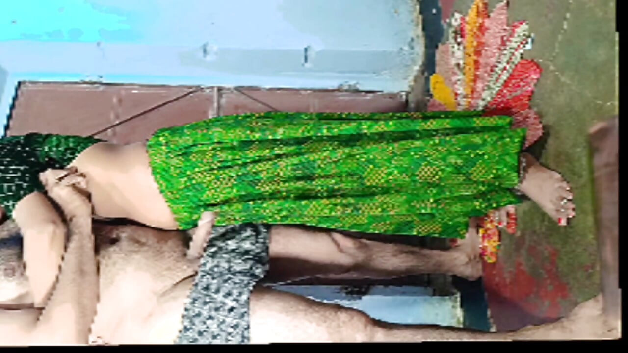 Desi village couple caught by camera. Couple take advantage when they alone