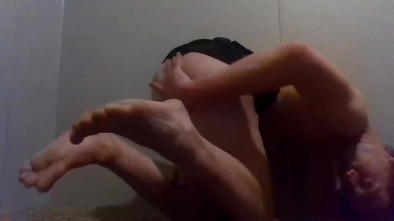 Pies y culo, fetiche fanclub video del mes (ffvotm); Video de bonificación de enero de 2023