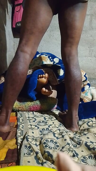 Mera wife raat ko chod ne keliye land chusa or chut marwai