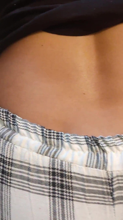 아름다운 몸과 후장을 가진 의붓여친, 그녀의 핫한 보지를 따먹을 수 있게 해줘