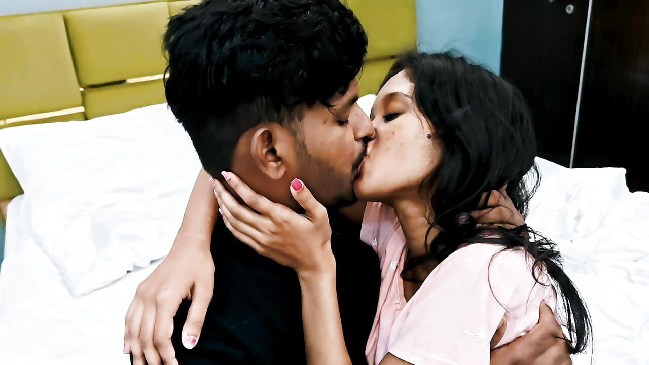 Desi Village schoolgirl had hardcore sex with her stepbrother at school. Indian Hindi Video