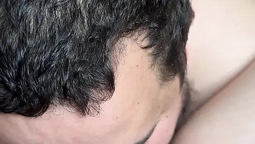 Kız arkadaşların amını yalıyor